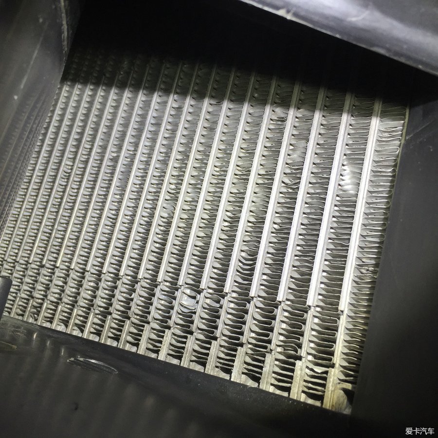 空调蒸发器清洗全攻略，翅片/接水盘/风轮拆解清洁周期深度解析